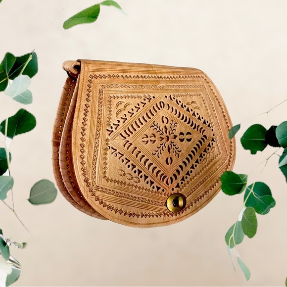 handmade Handbags - vintage Genuine Leather Handmade Messenger Boho Crossbody Bag Gift No tags